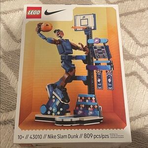 LEGO Nike Slam Dunk Building Set